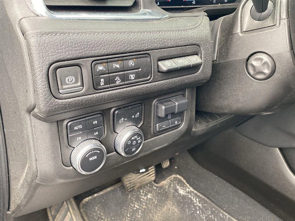 Used 2023 Onyx Black GMC Denali image 18