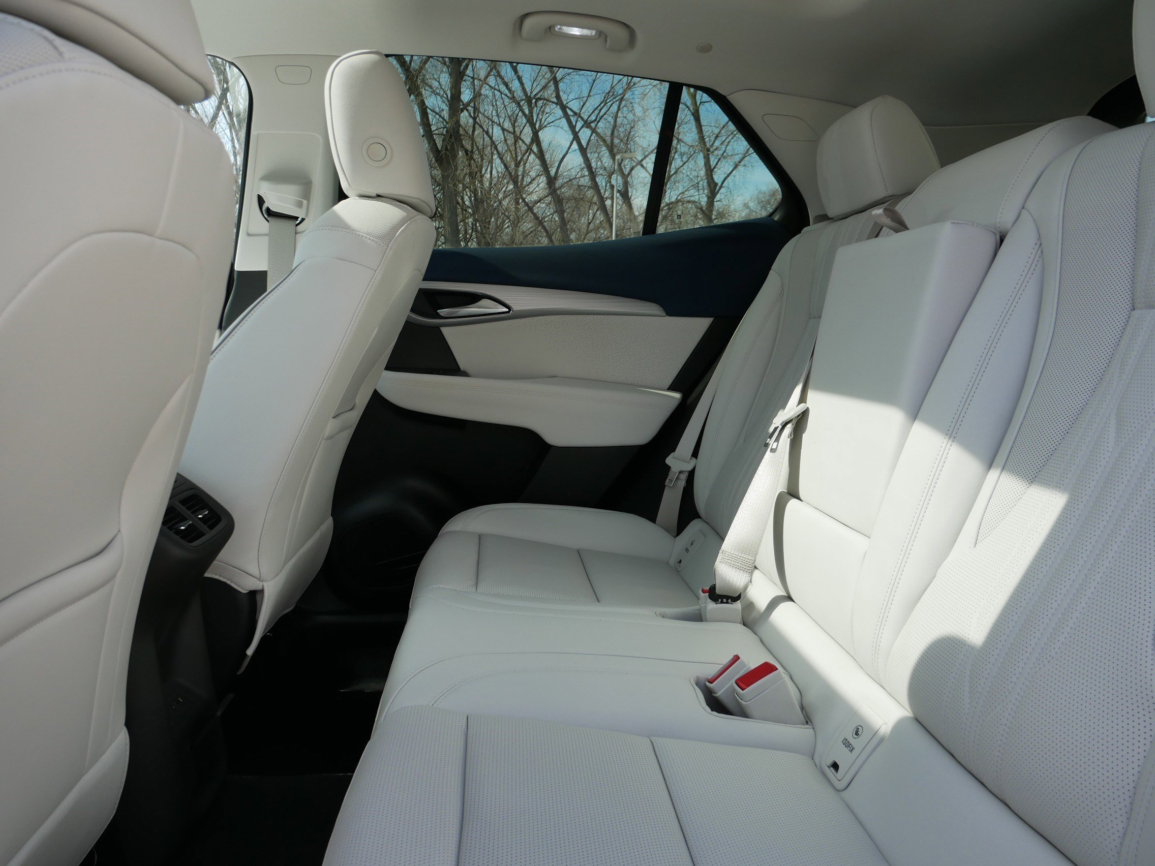 New 2026 Quartz Blue Metallic Buick Avenir image 5