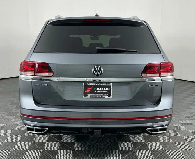 Used 2022 Platinum Gray Metallic Volkswagen 3.6L V6 SEL Premium R-Line image 6