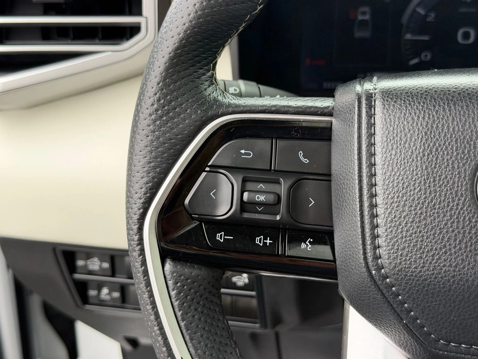 Used 2023 Beige Toyota Capstone image 18