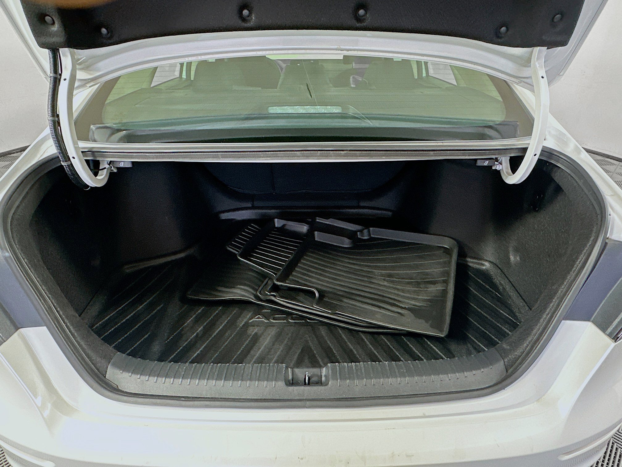 Used 2024 Platinum Honda EX image 24