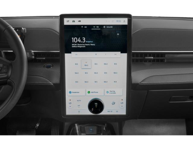 Used 2026  Ford Select image 9