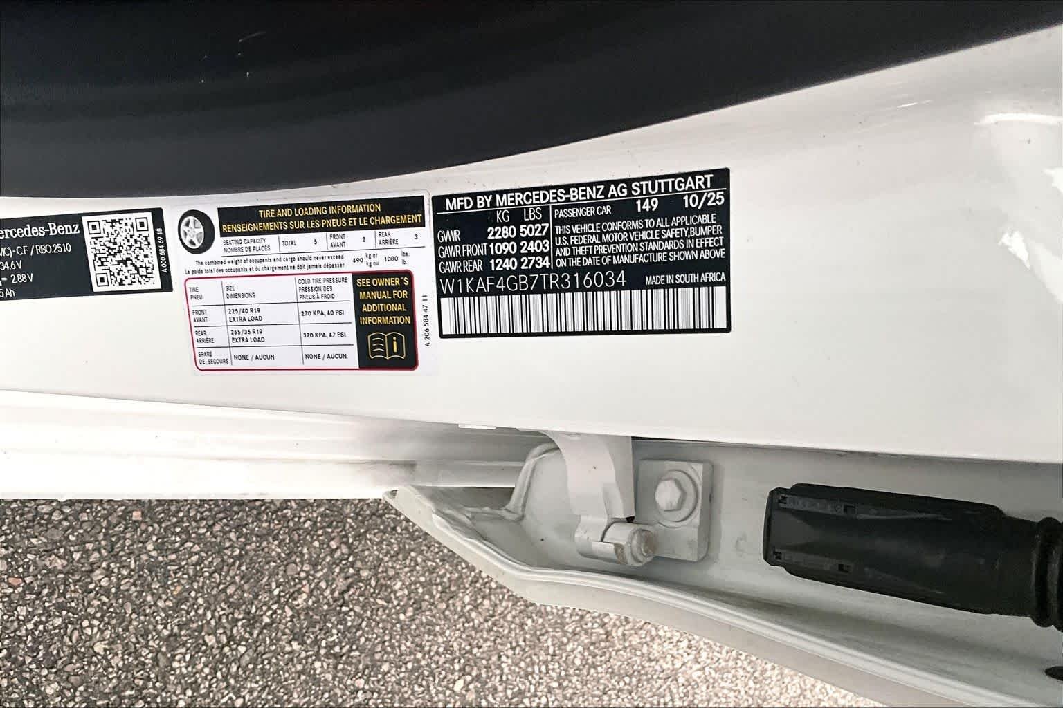 Used 2026 Polar White Mercedes-Benz C 300 image 37