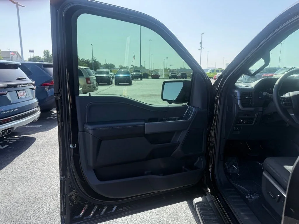 New 2026 Agate Black Metallic Ford XLT image 13