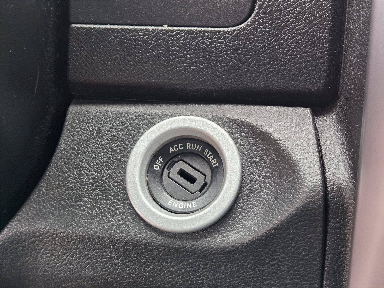 2023 RAM Ram 1500 Classic SLT - Photo 25