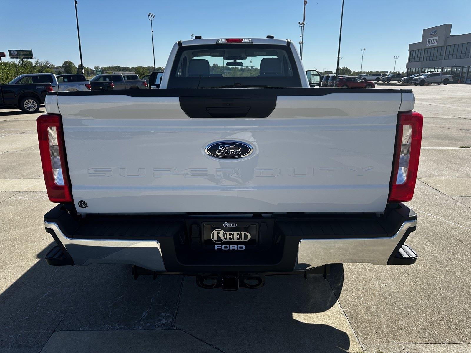 2025 Ford F-350 Super Duty XL - Photo 8
