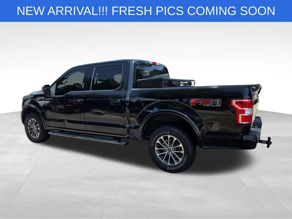 Used 2018 Black Ford XLT image 4