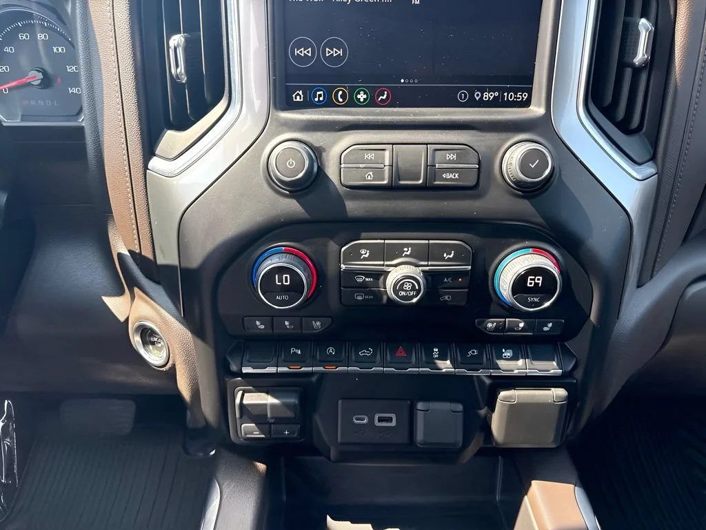 Used 2020 SUMMIT WHITE Chevrolet LTZ image 19