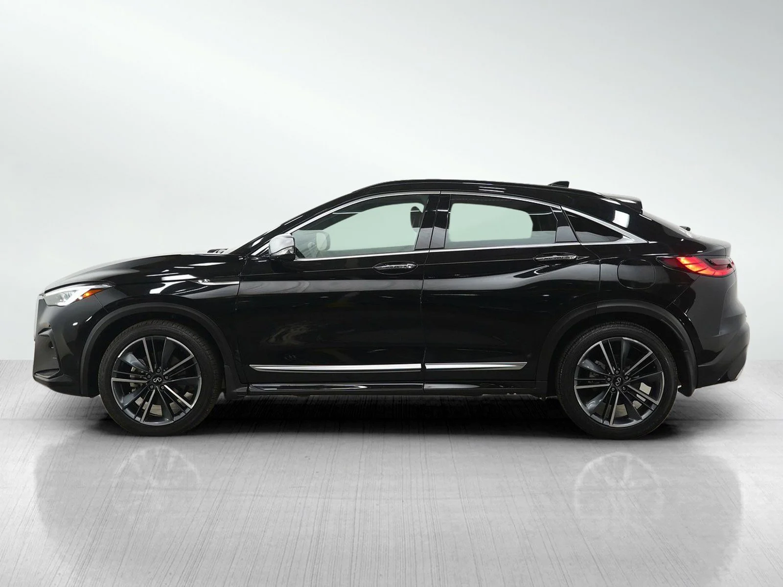 Used 2025 INFINITI QX55 Sensory with VIN 3PCAJ5LR7SF101372 for sale in Minneapolis, Minnesota