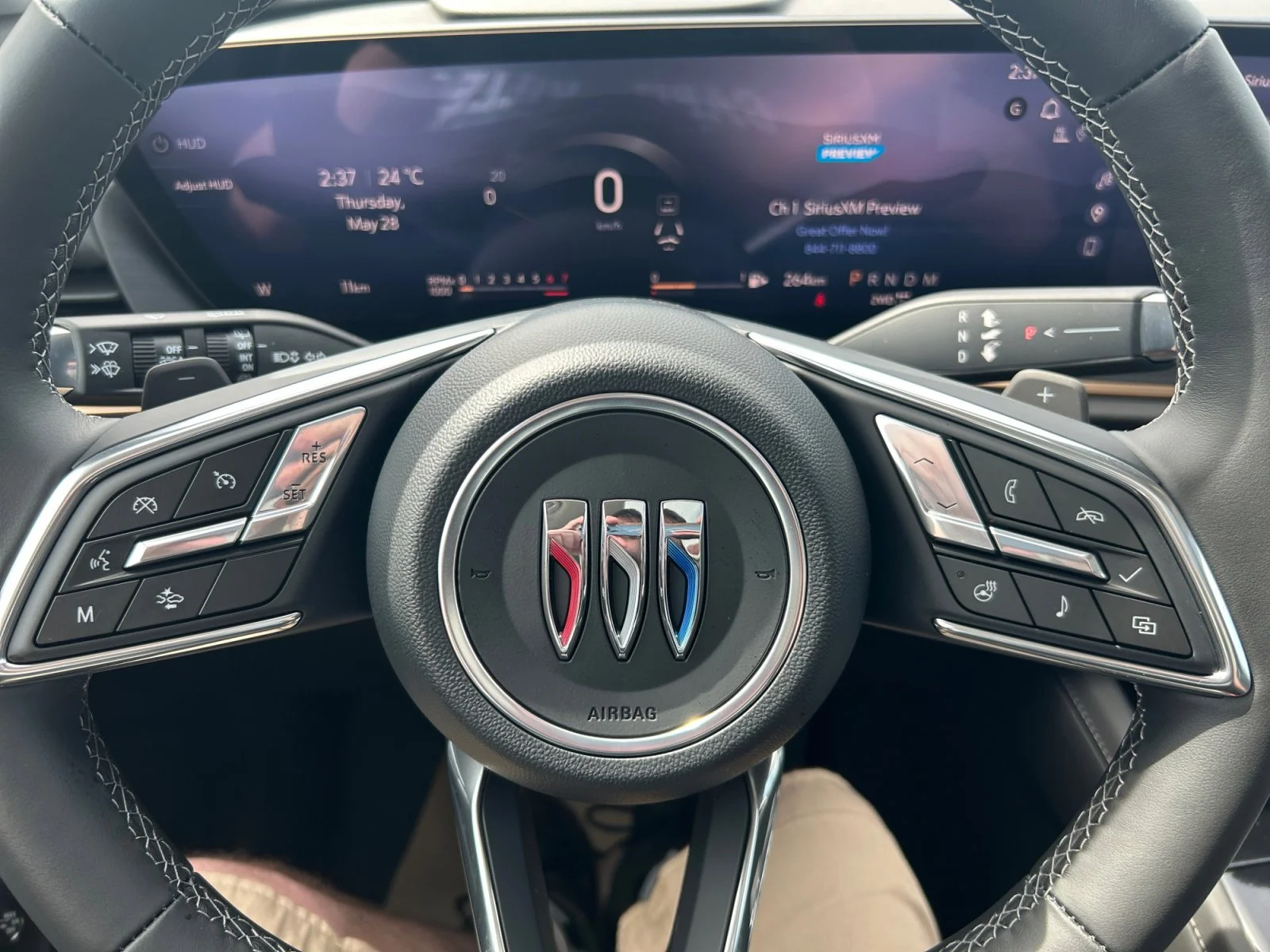 New 2026 Iridescent White Tricoat Buick Avenir AWD image 23