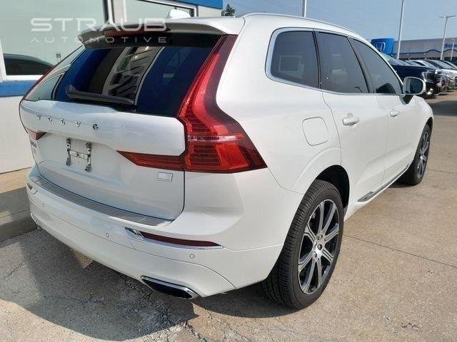 Used 2021 Crystal White Metallic Volvo Inscription image 8
