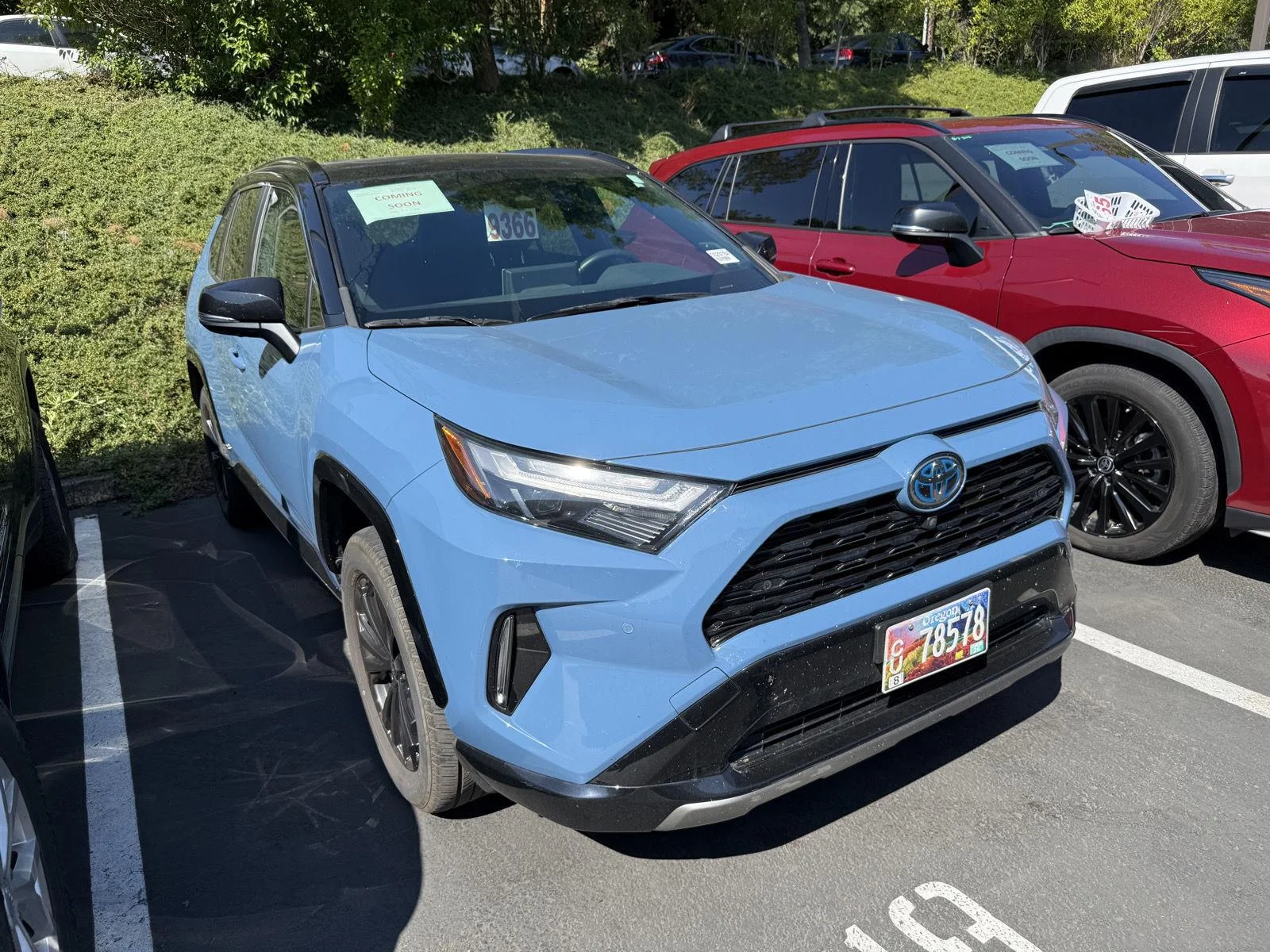 Used 2022  Toyota Hybrid XSE image 3