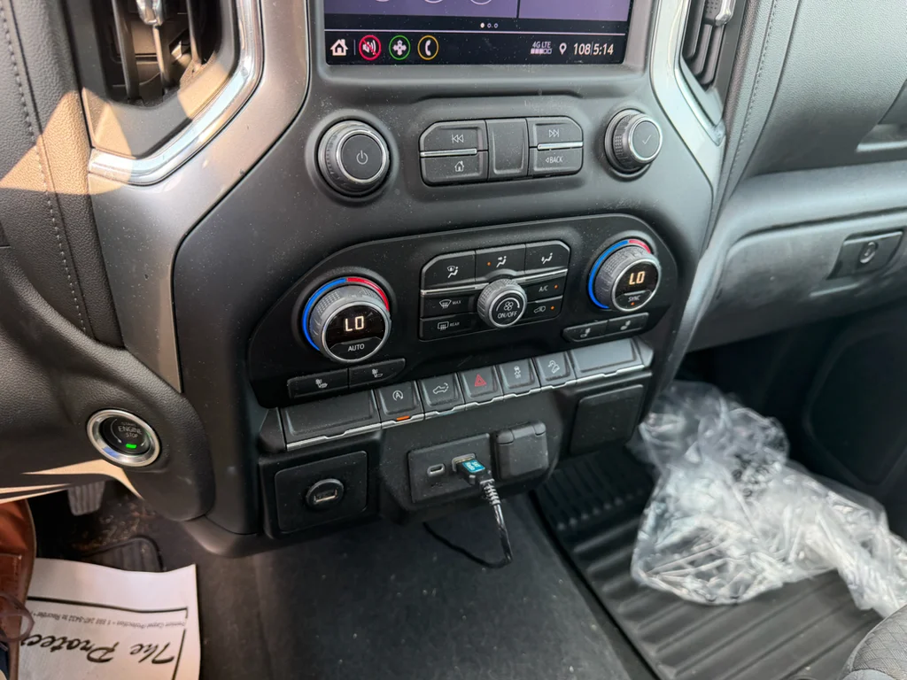 Used 2019 CAJUN RED TINTCOAT Chevrolet RST image 10