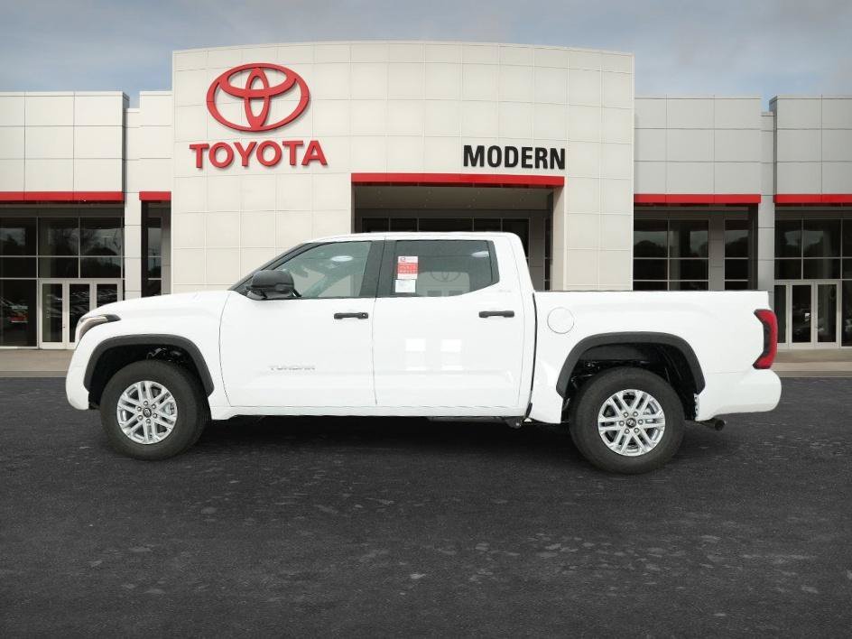 New 2026 Ice Cap Toyota SR5 image 9