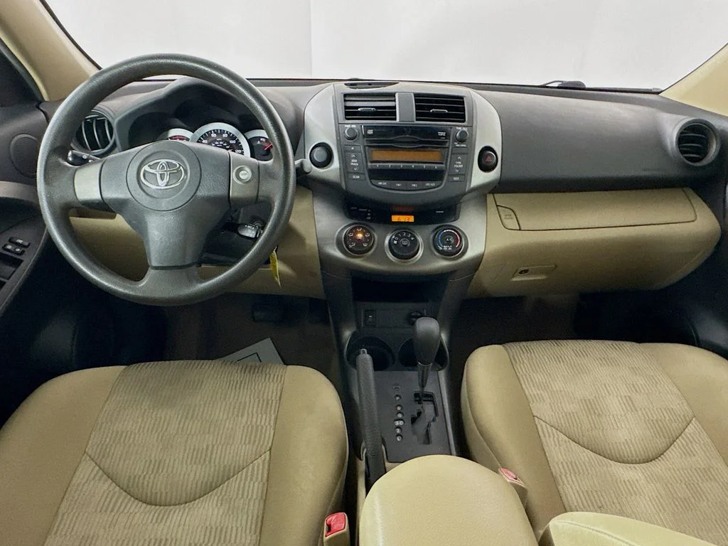 Used 2010 Blue Toyota Base image 23