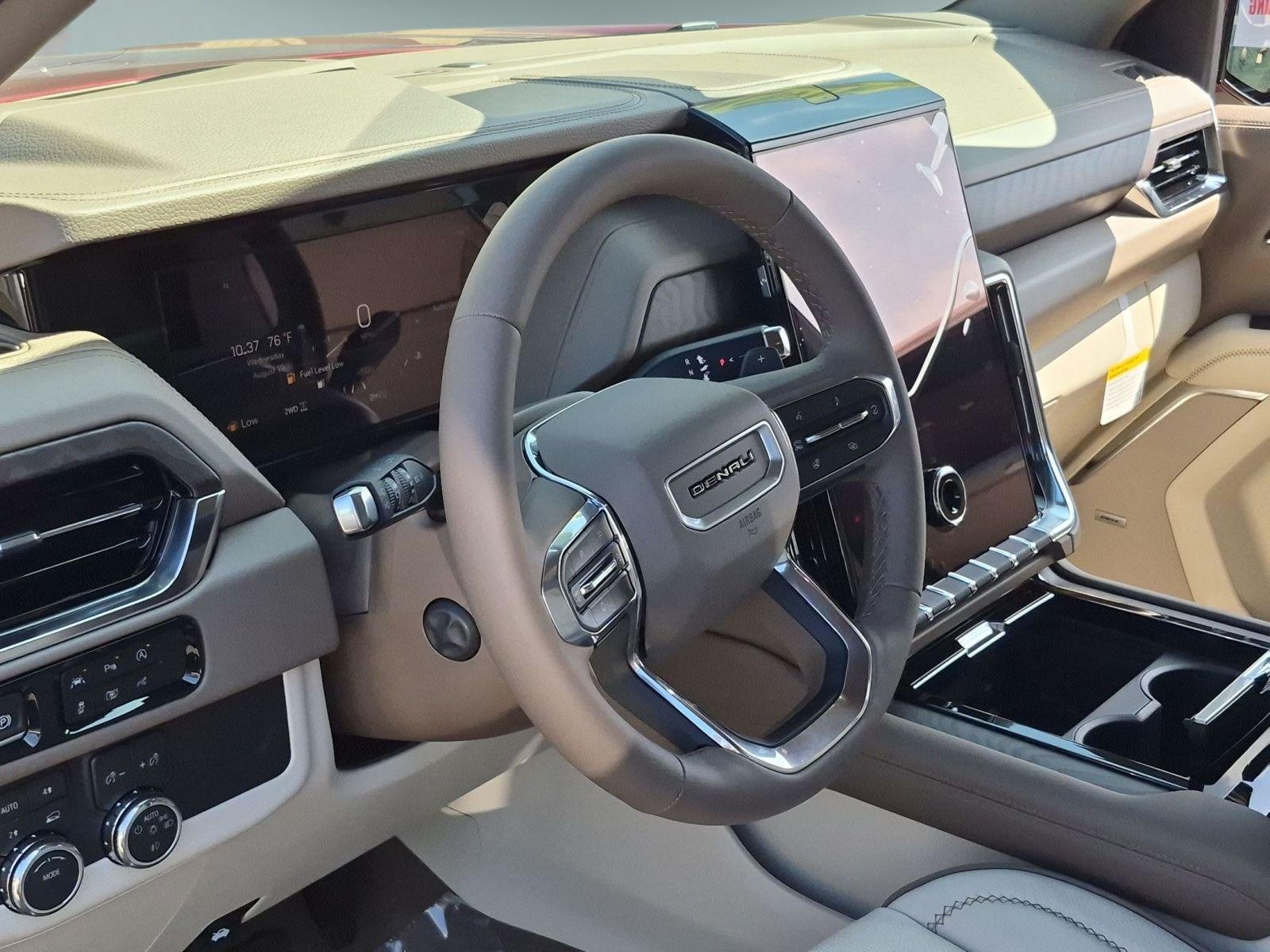 2026 GMC Yukon XL Denali - Photo 8