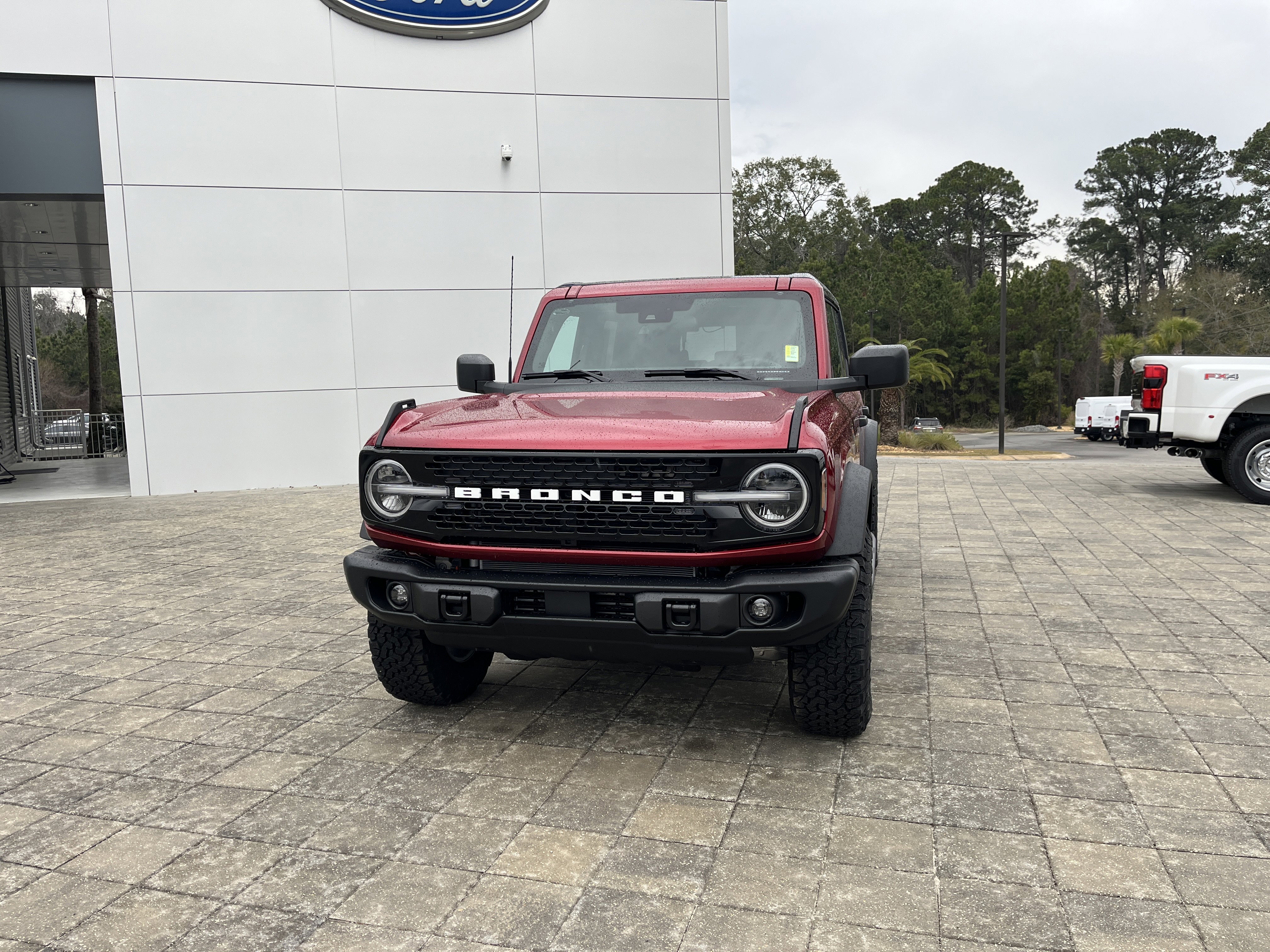 New 2025 Ruby Red Metallic Tinted Clearcoat Ford Badlands® image 3