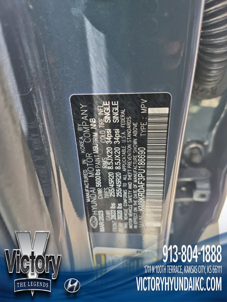 Used 2023 Green Hyundai Limited image 19