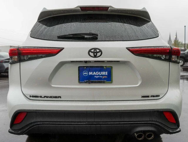 Used 2022 Beige Toyota XSE image 7