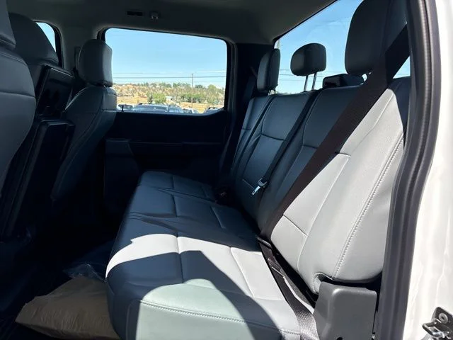 2024 Ford F-550 Super Duty Chassis Cab XL - Photo 61
