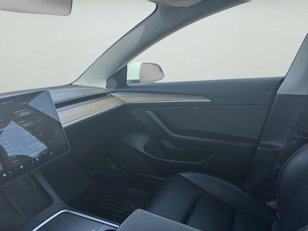 Used 2021 Pearl White Multi-Coat Tesla Long Range image 30