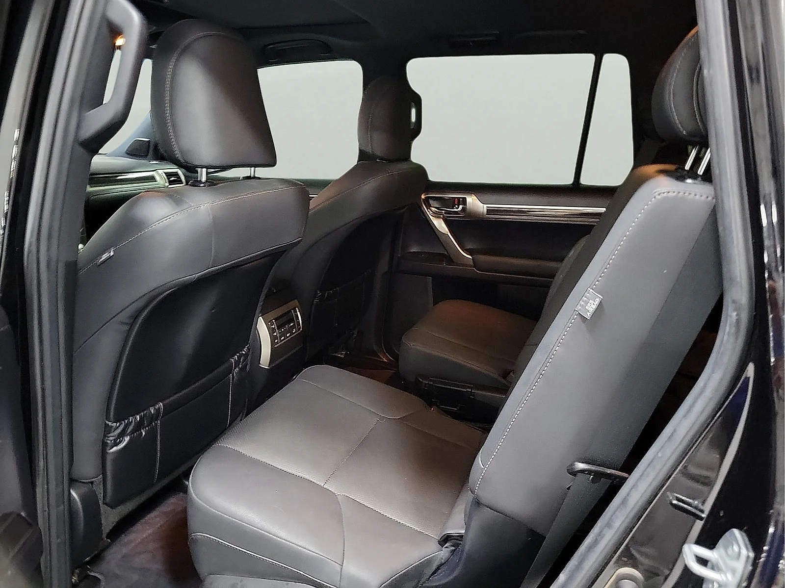 Used 2021 Black Lexus GX 460 Premium image 8