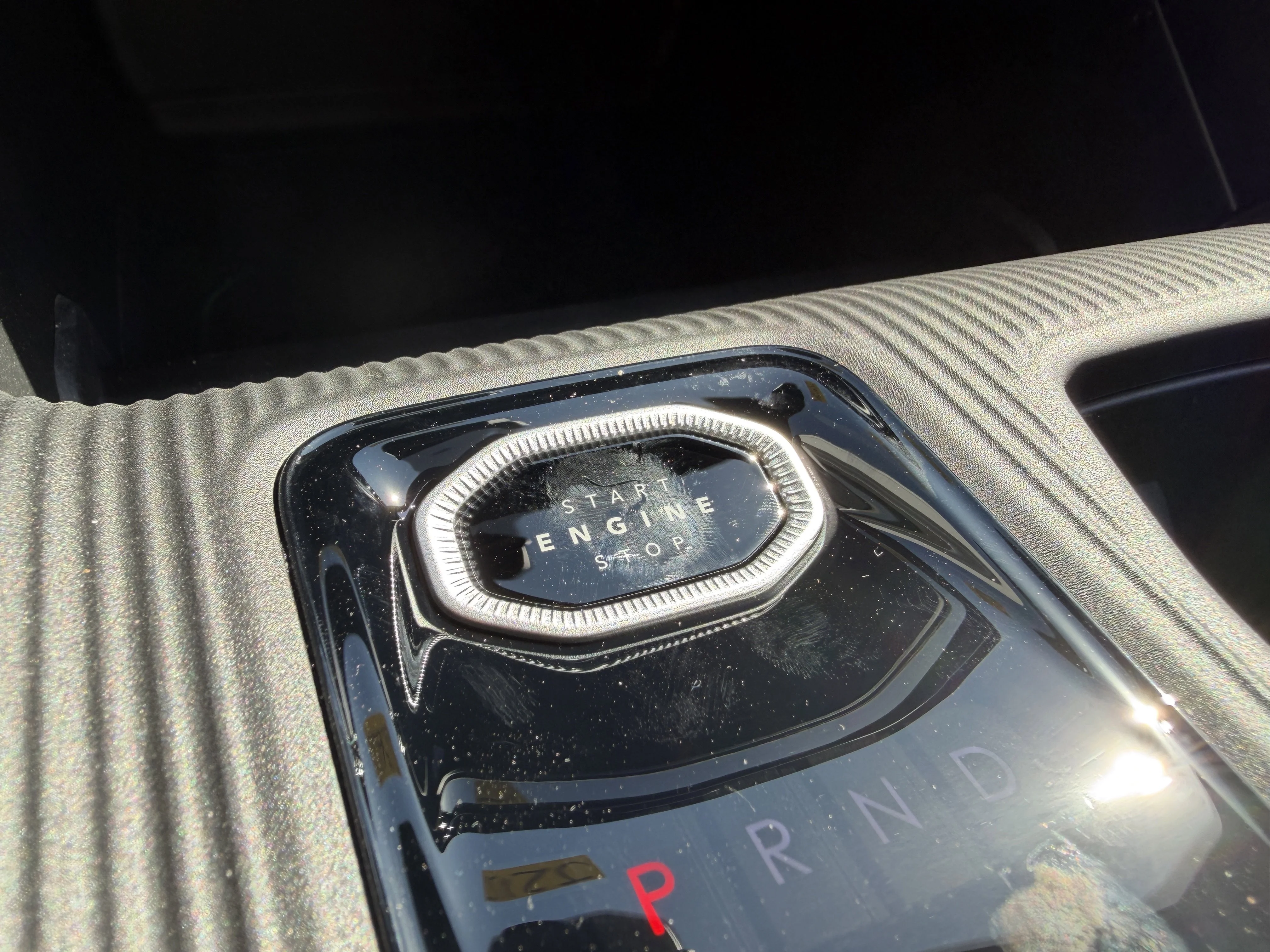New 2026 Diamond Black Crystal Pearlcoat Jeep Laredo image 40