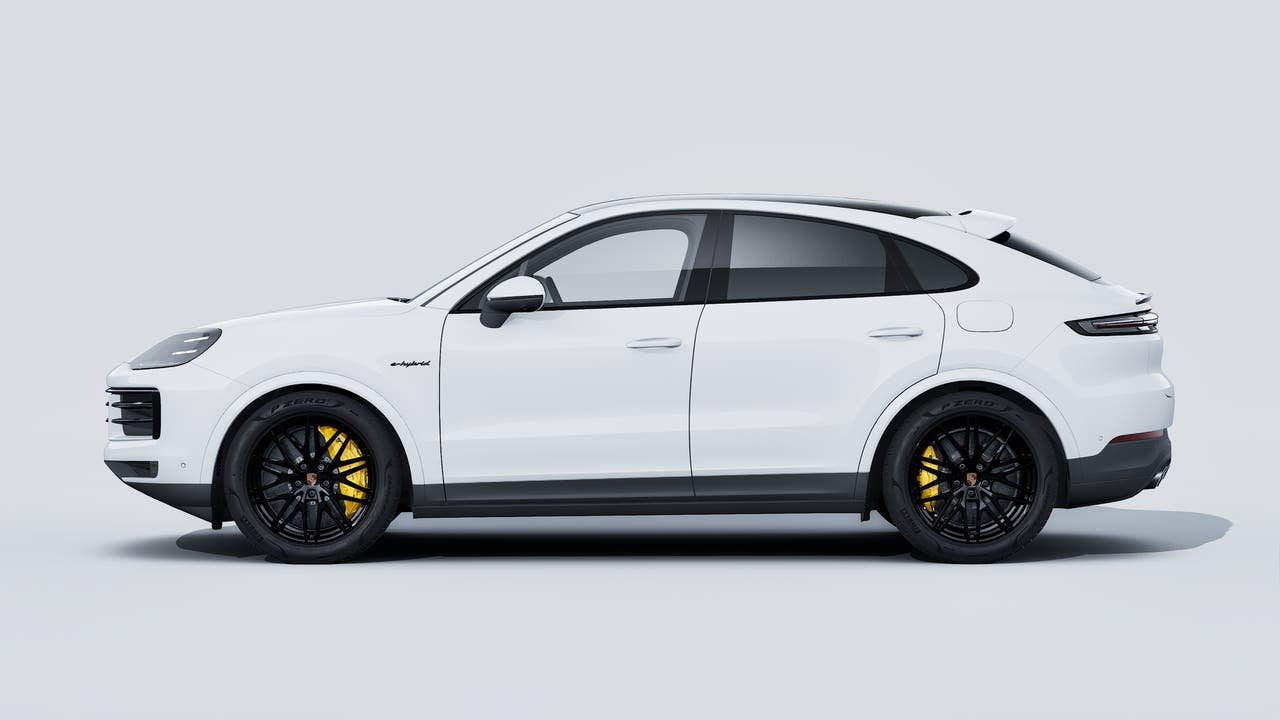 New 2027 White Porsche S E-Hybrid Coupe image 2