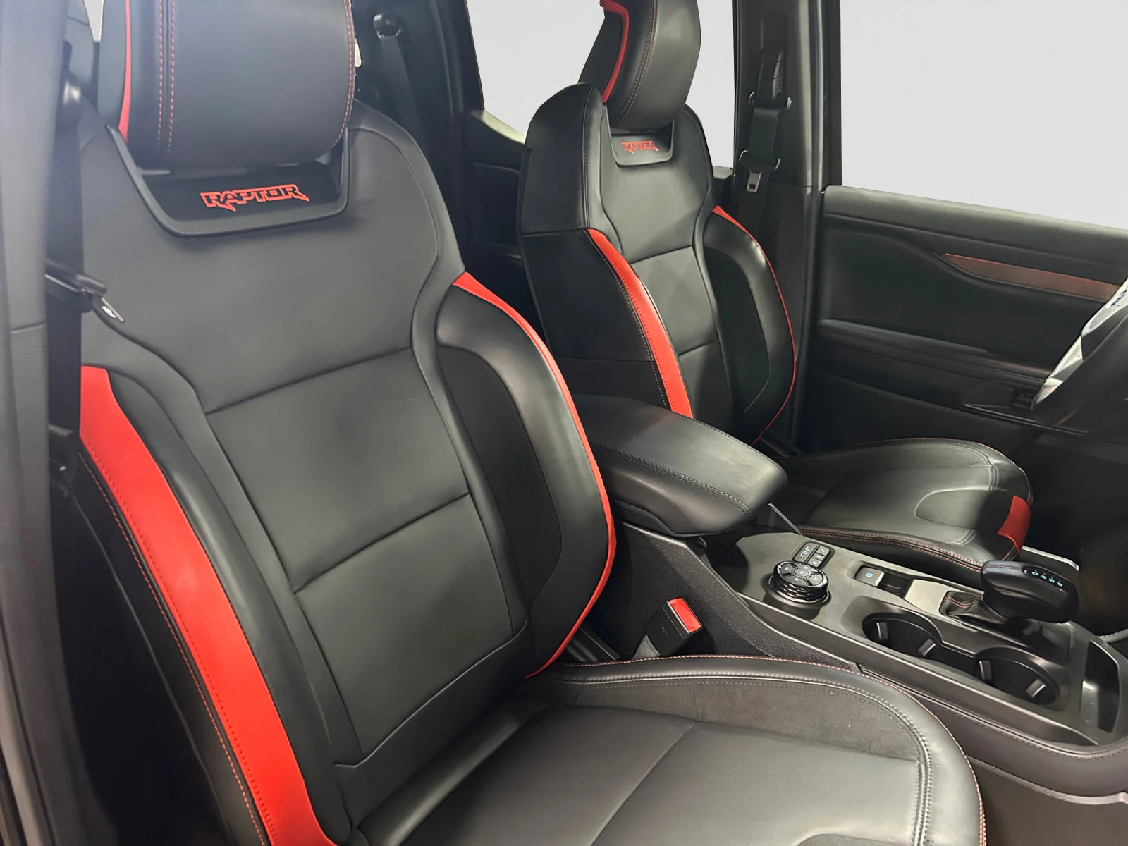 Used 2024 BLACK Ford RAPTOR SuperCrew image 12