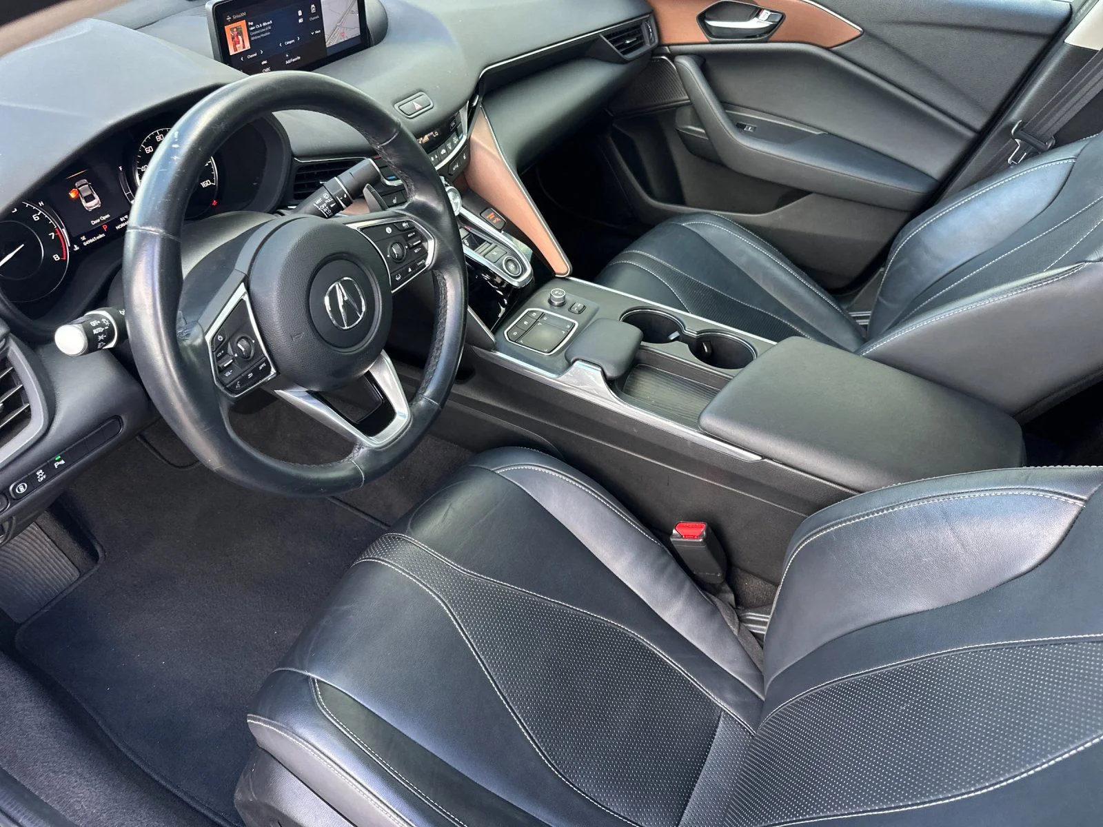 Used 2021 sparkle silver met Acura Technology Package image 9