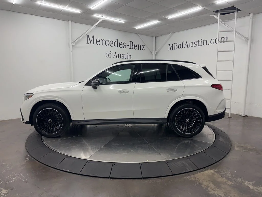 Used 2026 White Mercedes-Benz GLC 300 image 4