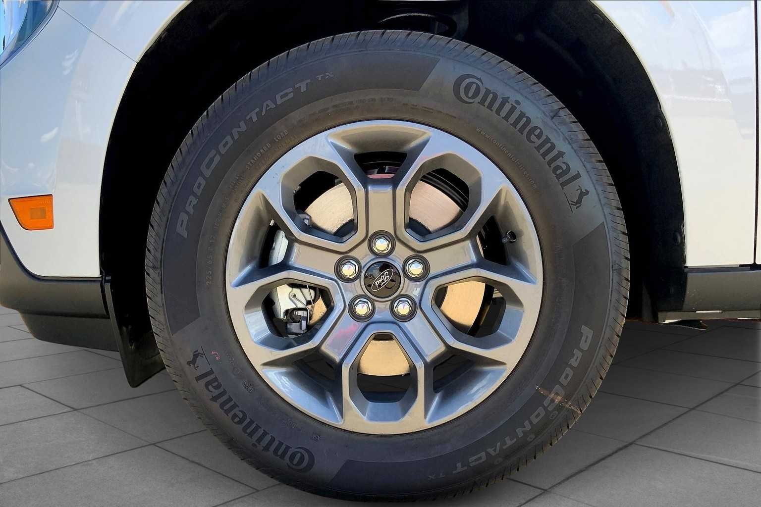 2025 Ford Maverick XLT - Photo 11
