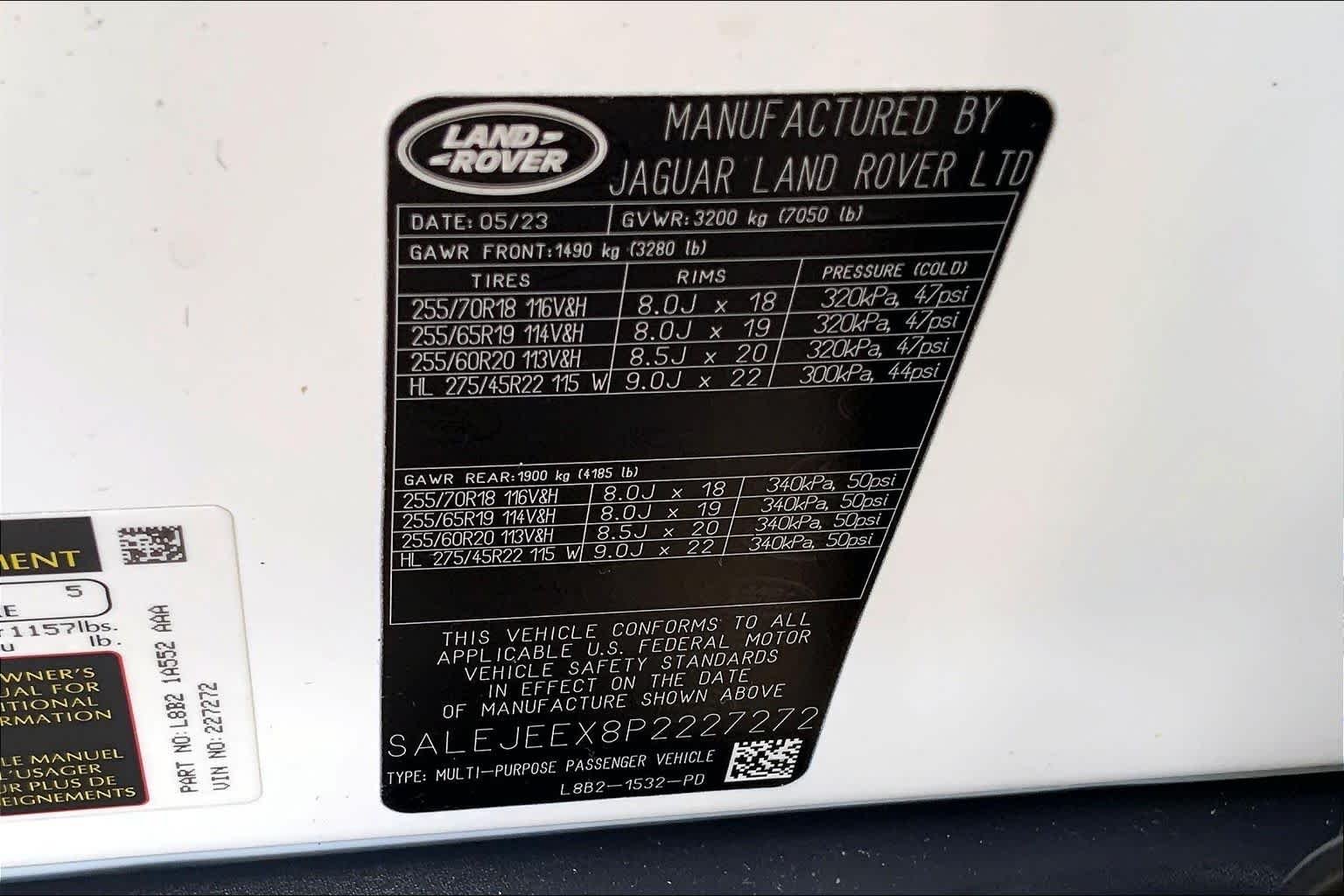 Used 2023 Fuji White Land Rover S image 30