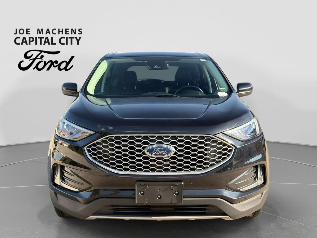 Used 2024 Agate Black Metallic Ford SEL image 10