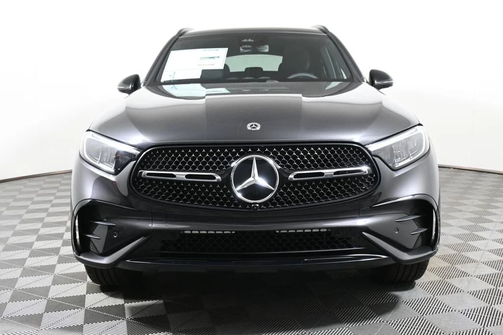 Used 2026  Mercedes-Benz GLC 300 image 9