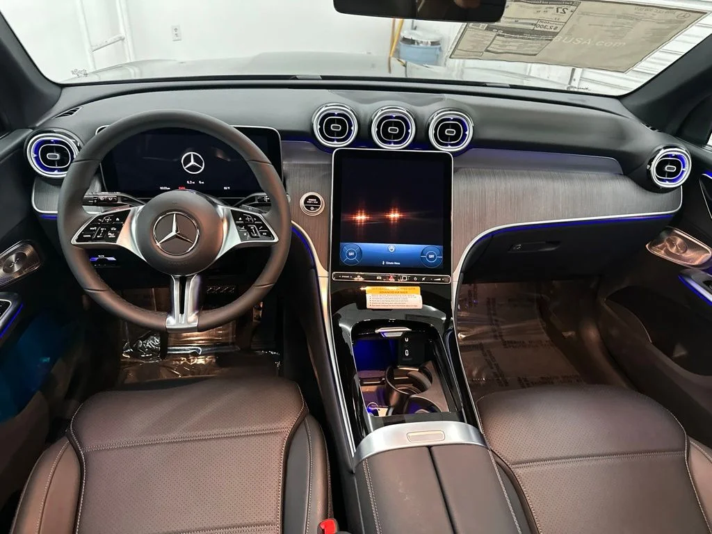 New 2026 Black Mercedes-Benz GLC 300 image 22
