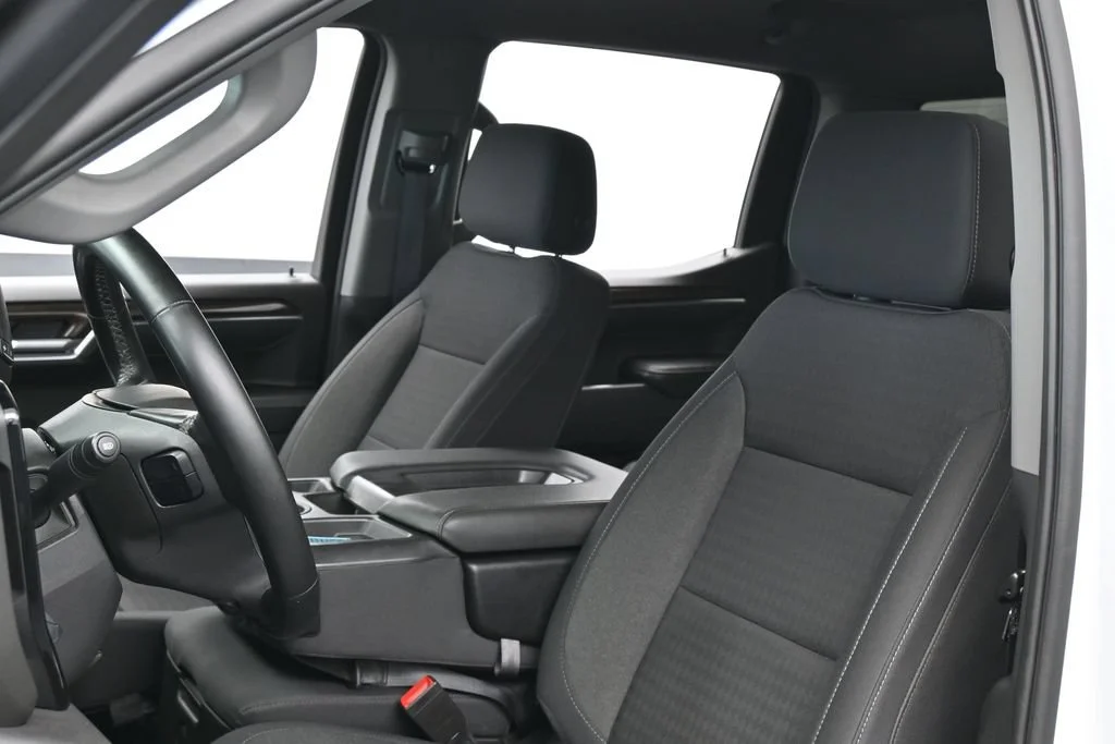 Used 2023 Summit White Chevrolet LT image 10