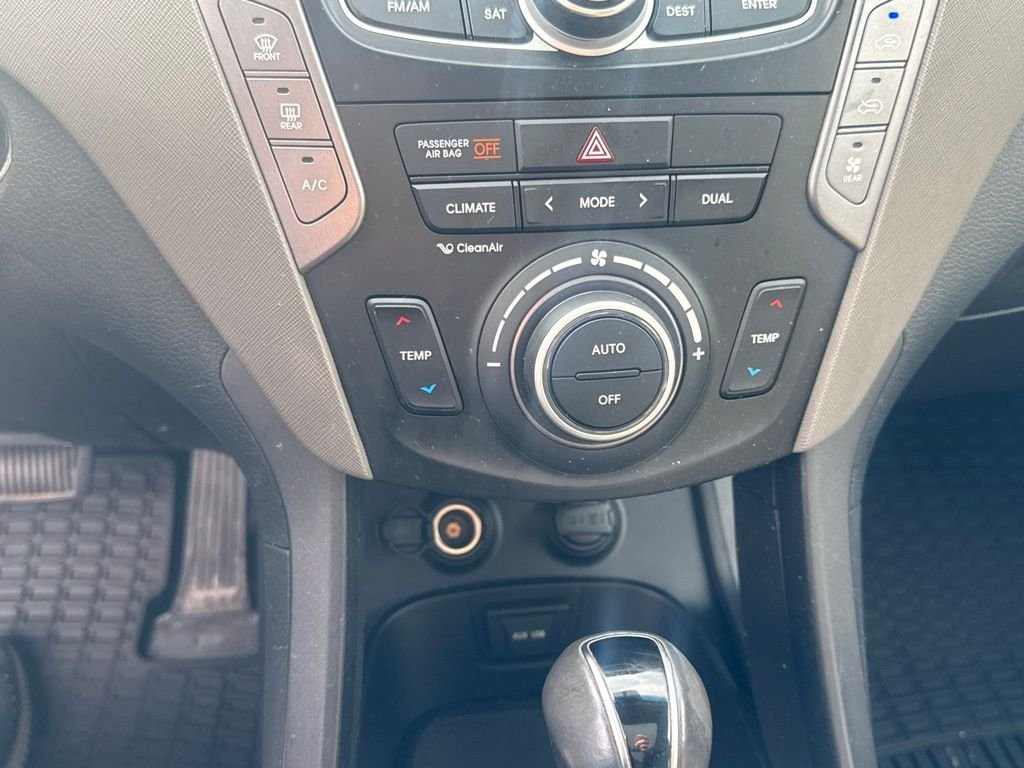 2016 Hyundai Santa Fe SE - Photo 26