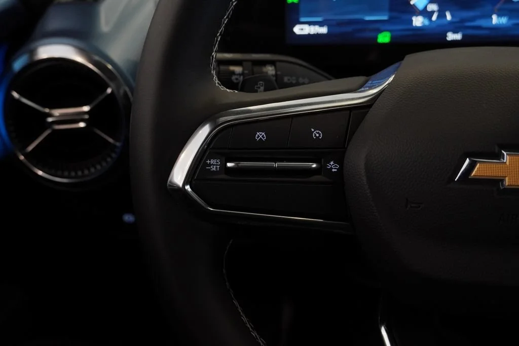 New 2026 Summit White Chevrolet LT image 19