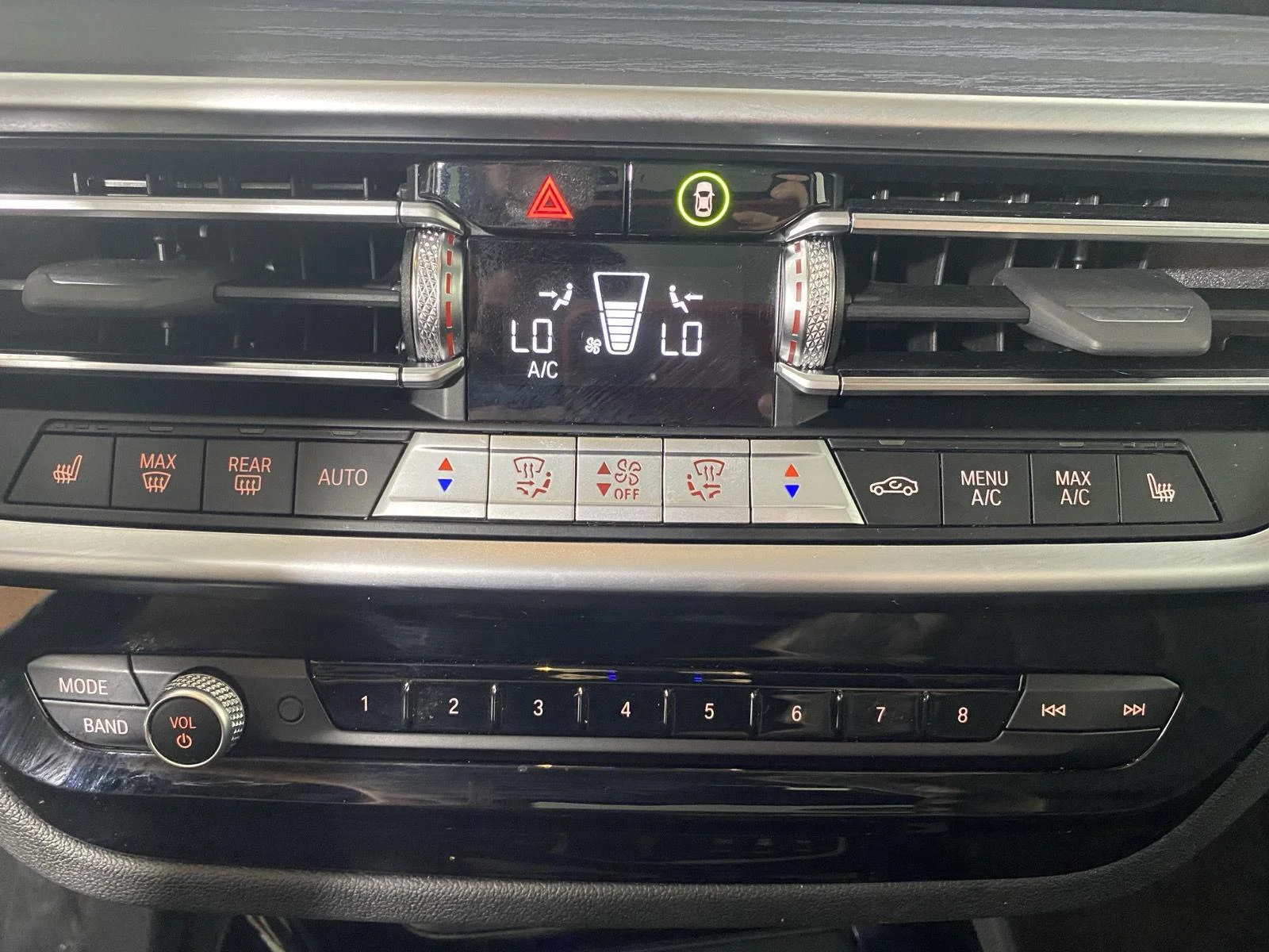 Used 2024 Black Sapphire Metallic BMW xDrive30i image 22