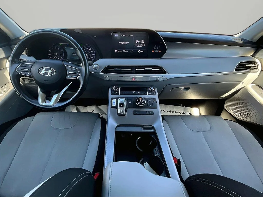 Used 2022 Black Hyundai SEL image 9