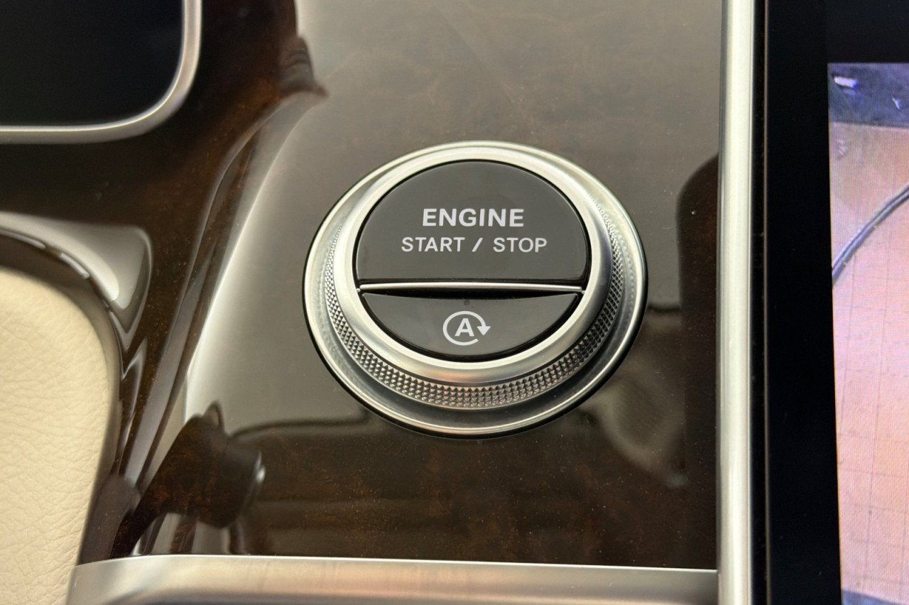 Certified Used 2024 Cirrus Silver Metallic Mercedes-Benz S 580 image 21