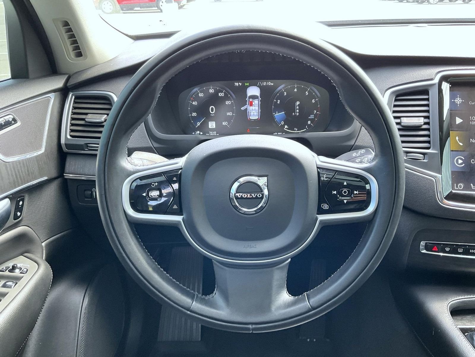 Used 2020 White Volvo T5 Momentum image 11