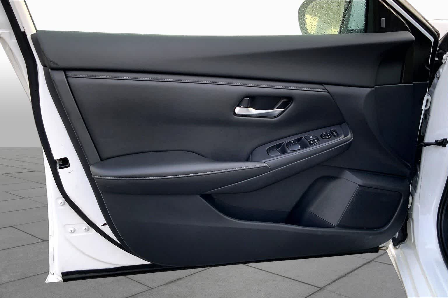 Used 2022 Fresh Powder Nissan SV image 21
