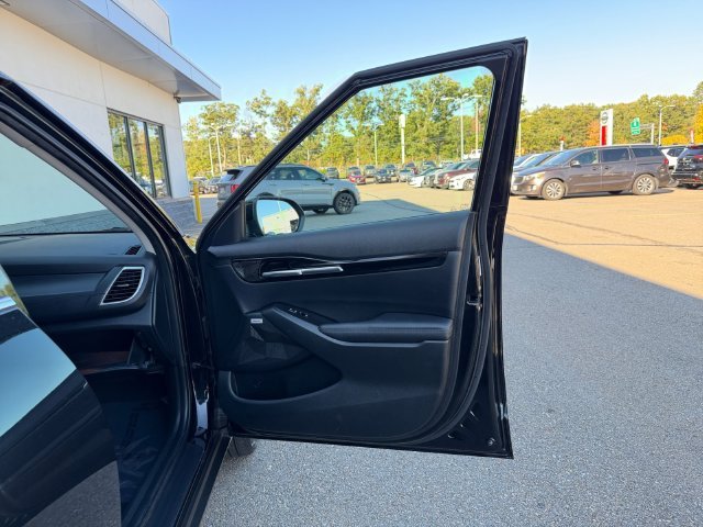 Used 2024 Black Kia SX image 33