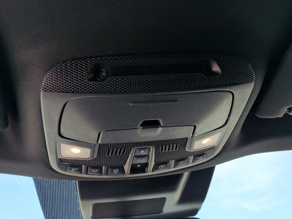 Used 2020 White Ford King Ranch image 25