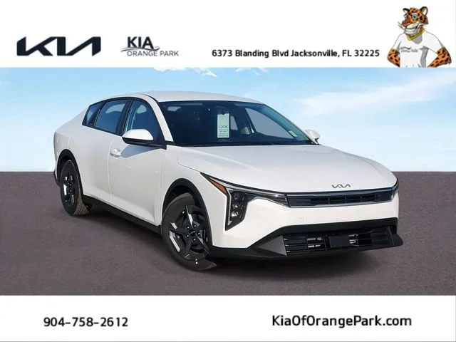 2025 Kia K4 LXS