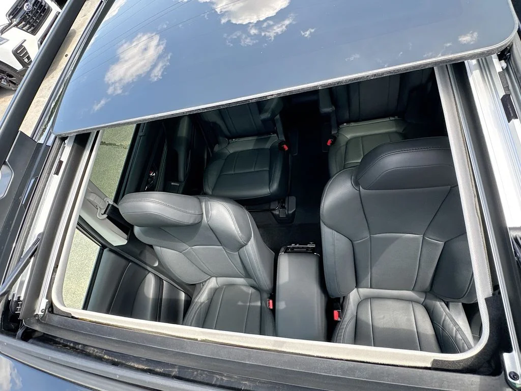 Used 2025 Black Subaru Onyx Edition Touring image 26