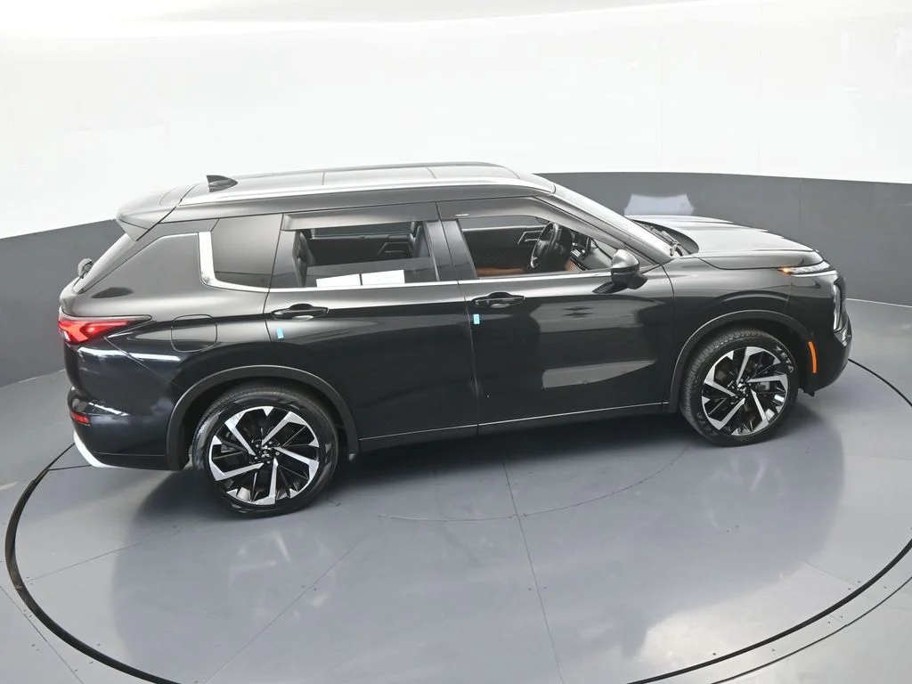 Used 2022 Black Mitsubishi SEL image 64