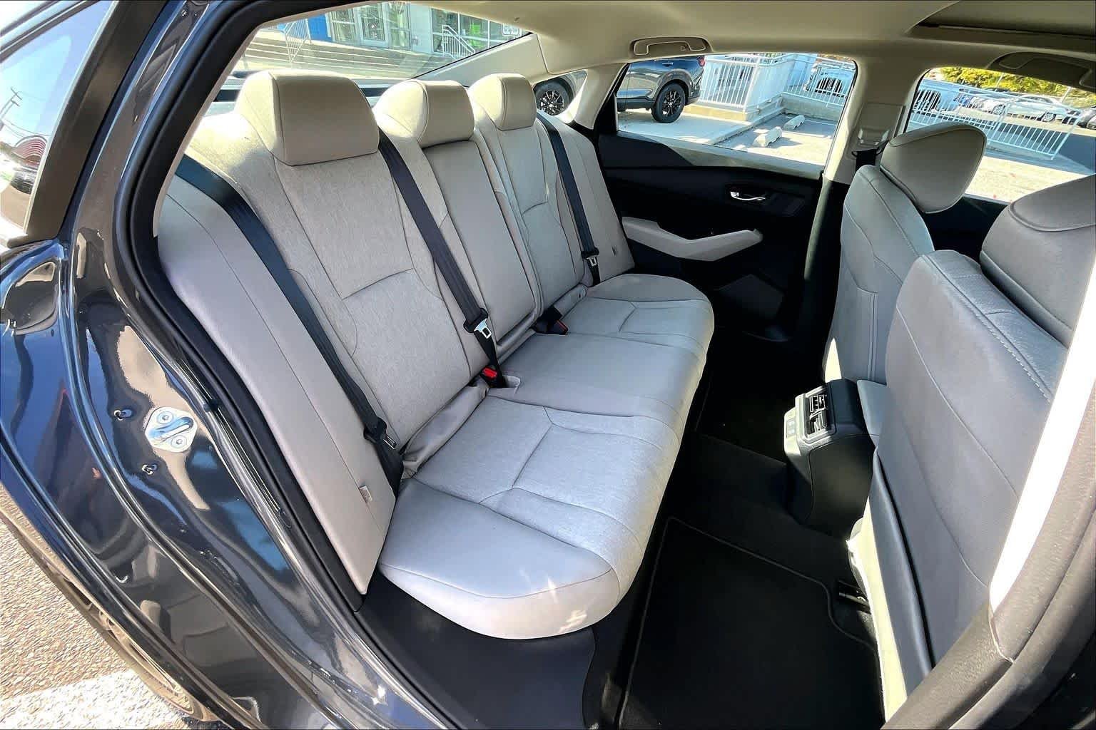 2025 Honda Accord SE - Photo 19